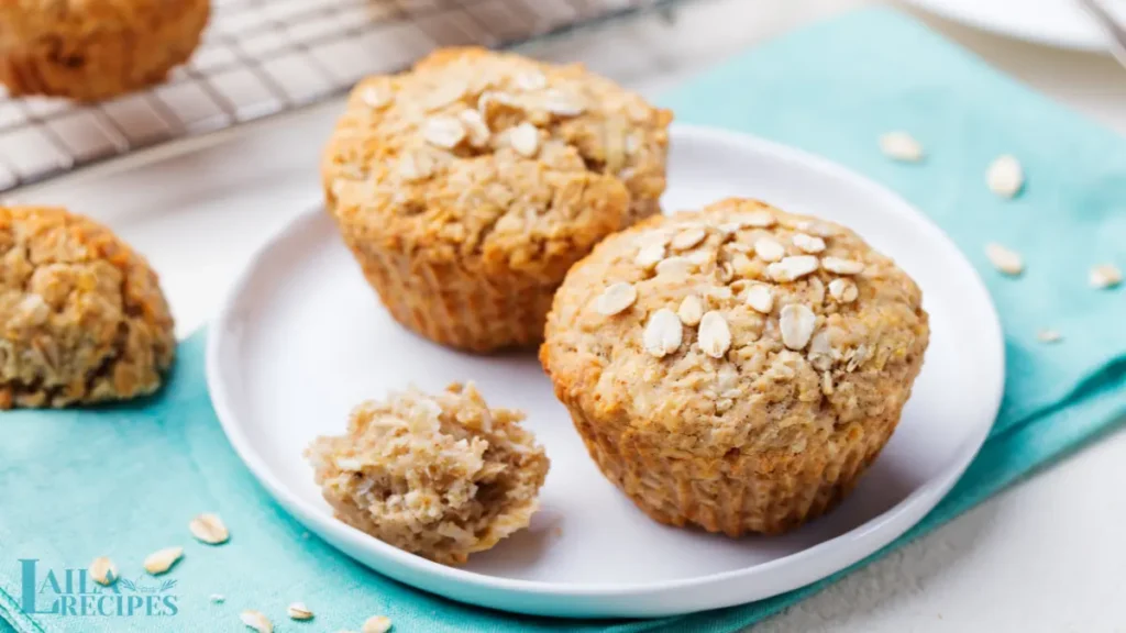 Ingredients, including ripe bananas and rolled oats.